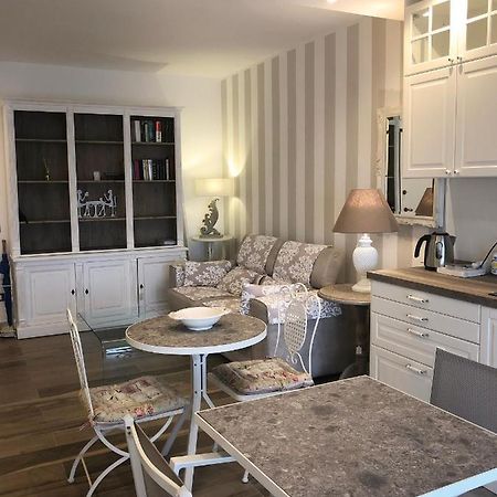La Rosa Bianca Bed & Breakfast รอซซาโน ภายนอก รูปภาพ