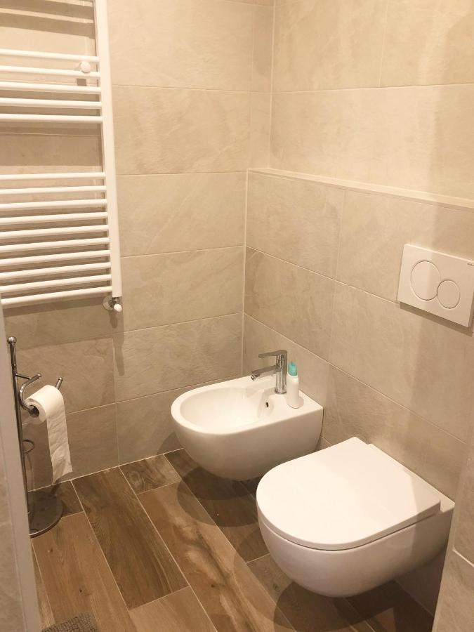 La Rosa Bianca Bed & Breakfast รอซซาโน ภายนอก รูปภาพ